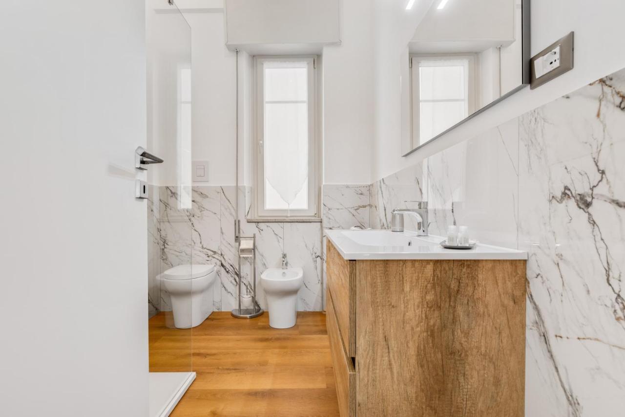 Residenza Dei Poeti - Roomy And Modern Flat パレルモ エクステリア 写真