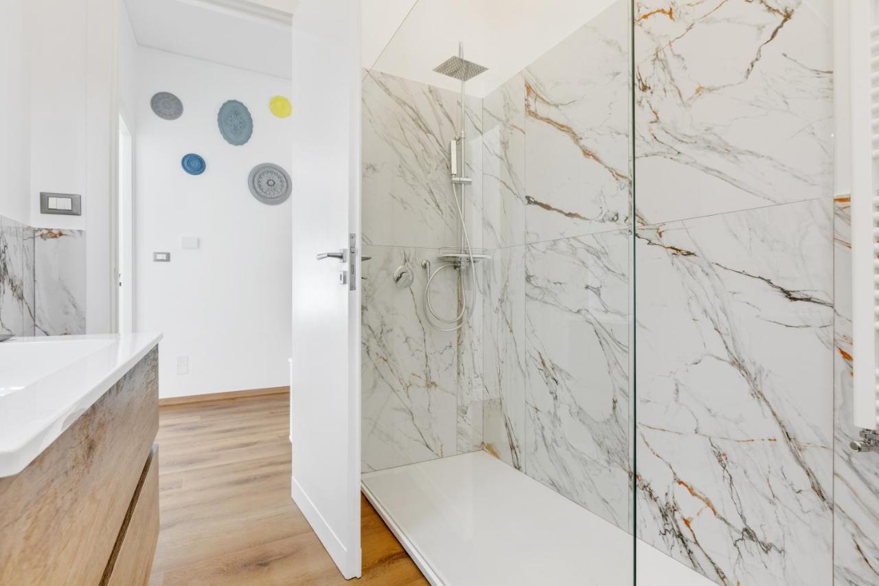 Residenza Dei Poeti - Roomy And Modern Flat パレルモ エクステリア 写真